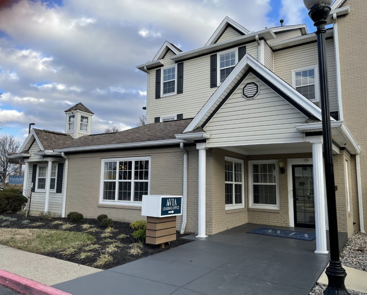 Photos and Video of AVIA North Shore in Jeffersonville, IN